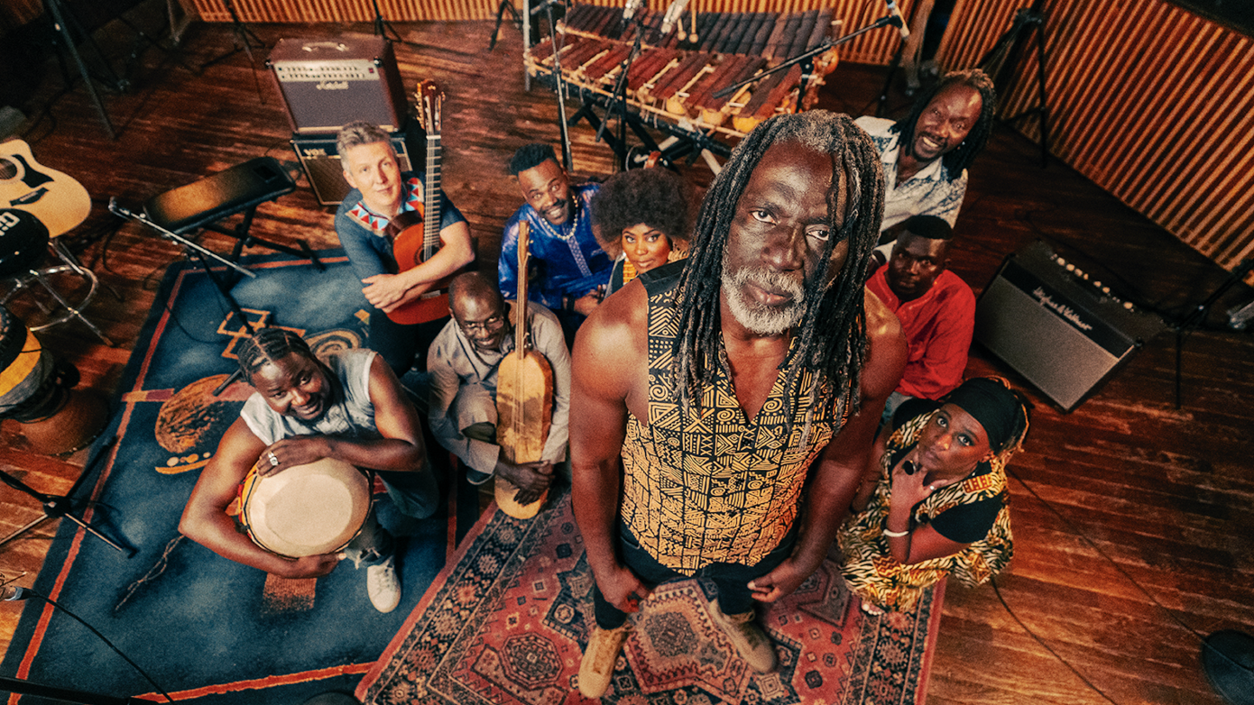 [COMPLET ]TIKEN JAH FAKOLY // Support : Sara Lugo // After : Jahbotaï Sound System