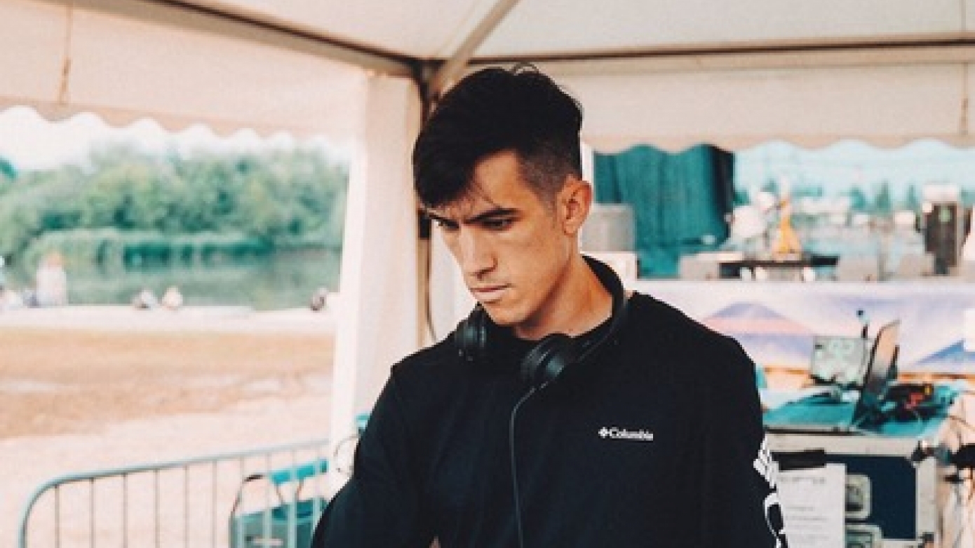 VENDREDING-DONG feat. Quinze Nonante Sept