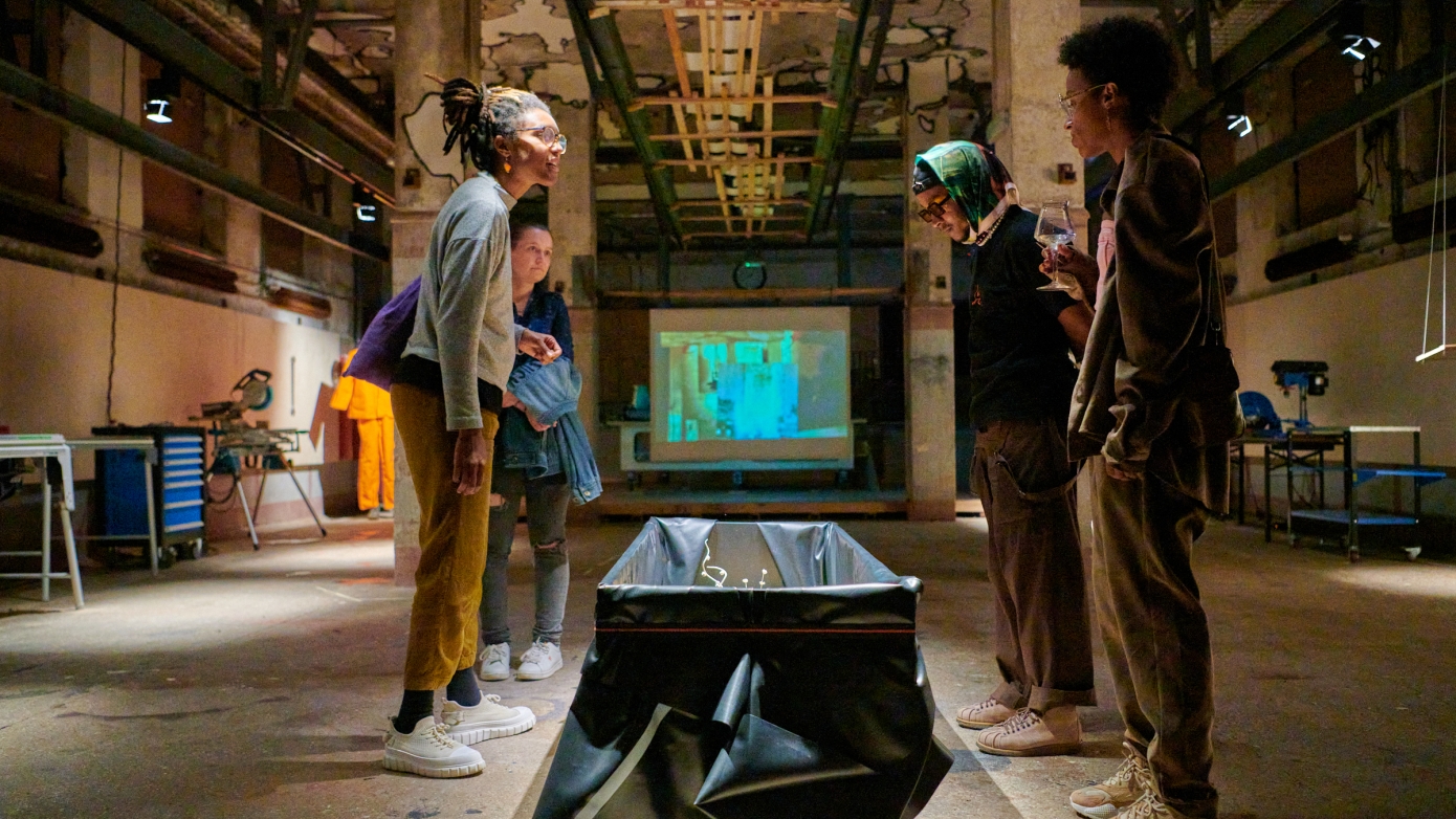 Get-Out // Squatfabrik #4