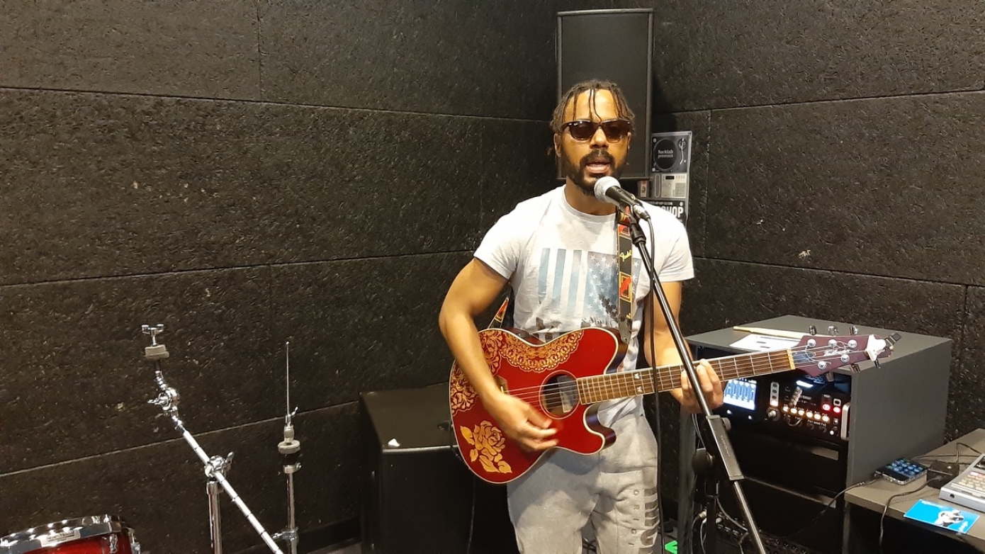 Julio Mendes & Friends