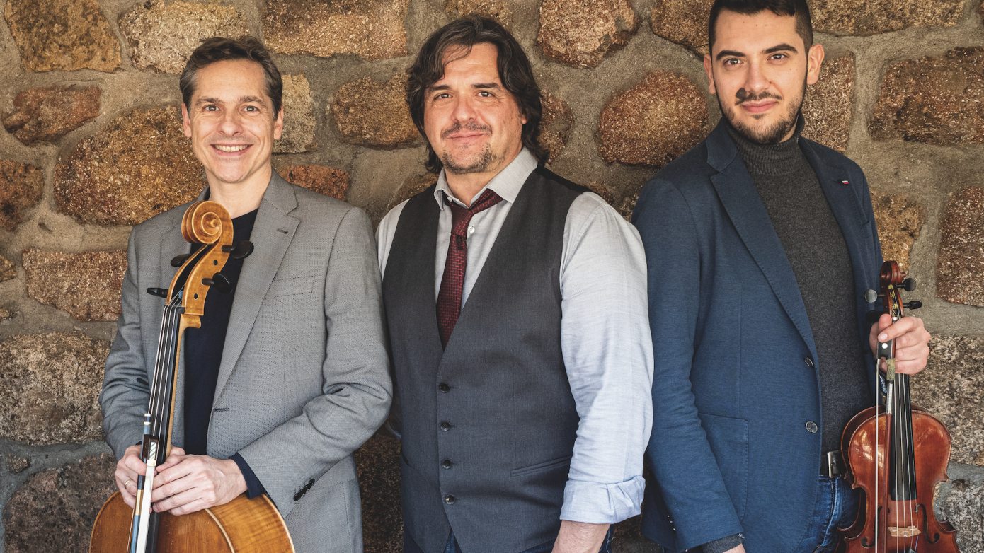 "VEREDAS DEL FLAMENCO" De Trío arbós y Sergio El Colorao