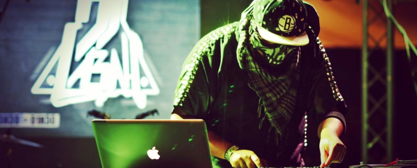 VENDREDING-DONG feat. DJ Labah