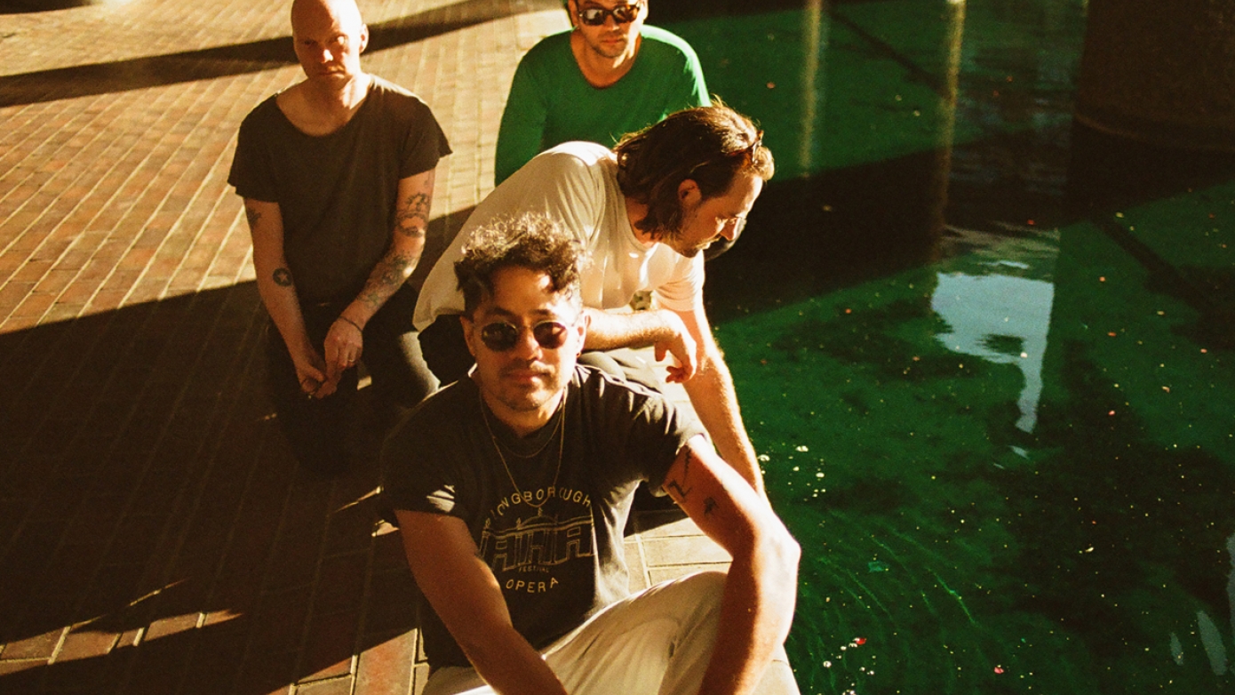 USA NAILS + MADAM + ACID GRAS