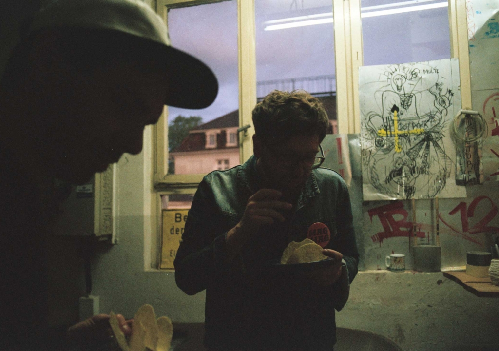 Radient Hands - Jessica Frascht